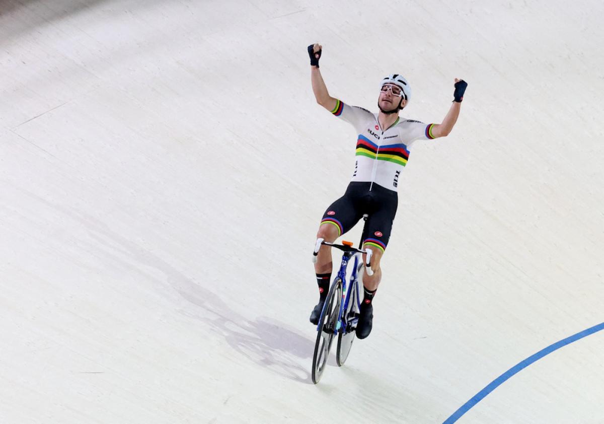 Ciclismo su pista, Elia Viviani campione del mondo