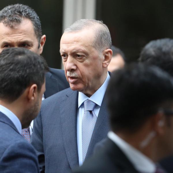 Erdogan: “L’Ue tenta di tagliare le sue relazioni con la Turchia”