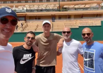 Ora è ufficiale, Jannik Sinner giocherà il Roland Garros