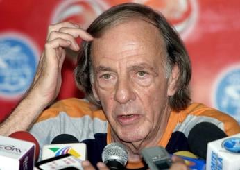 Addio a Cesar Luis Menotti: causa morte, età, malattia, moglie, figli e squadre allenate dal tecnico argentino