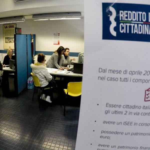 Supporto formazione e lavoro 18-29 anni, indennità 350 euro a chi torna a scuola: ecco come fare domanda