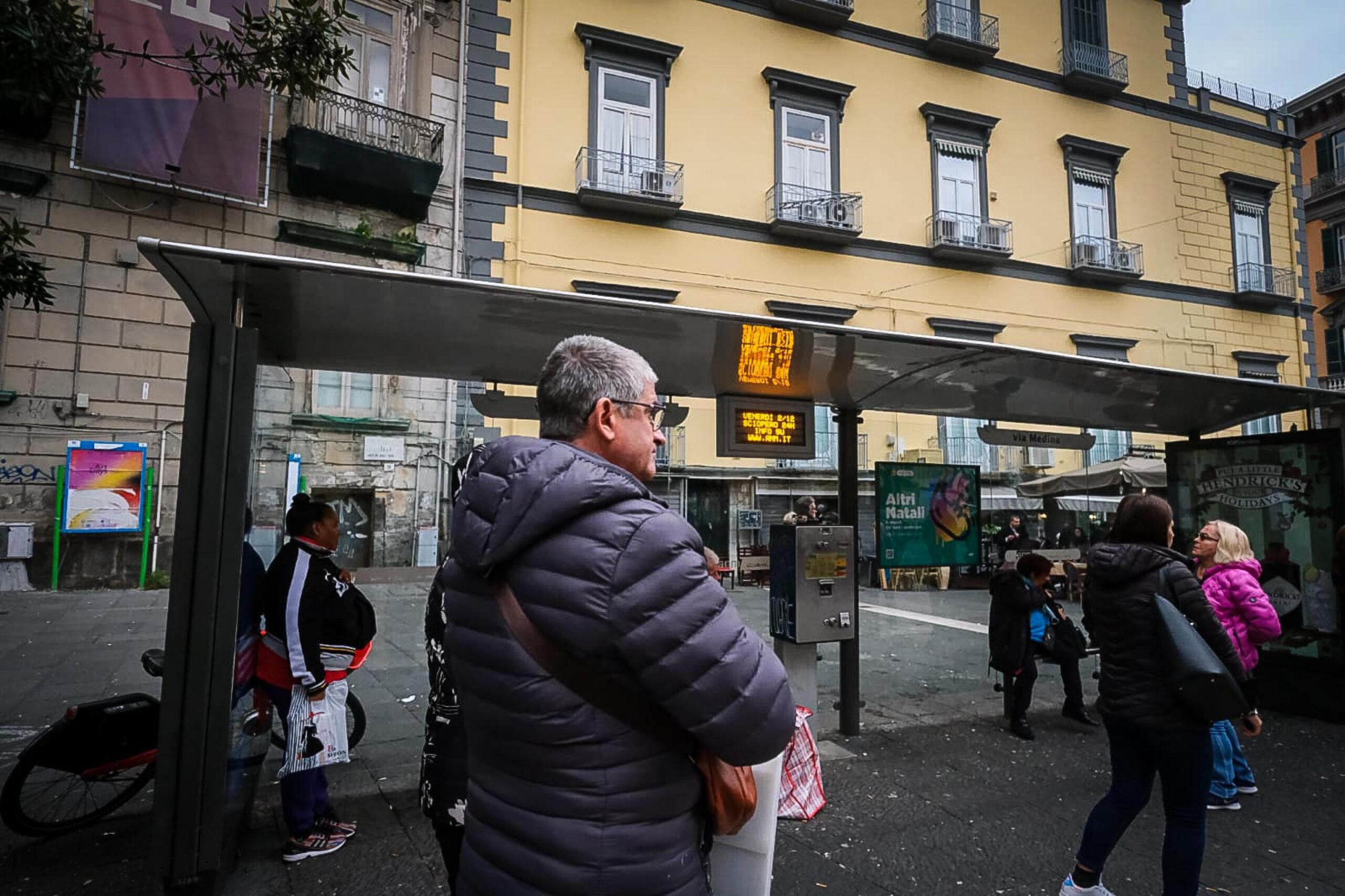 Sciopero 2 maggio 2023, mezzi pubblici a rischio in tutta Italia: le modalità da Milano a Napoli