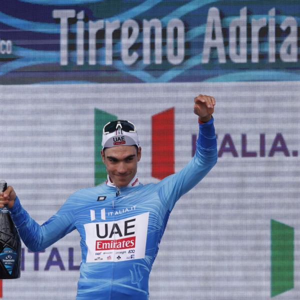 Tirreno-Adriatico 2024, Ayuso batte Ganna e Milan nella cronometro