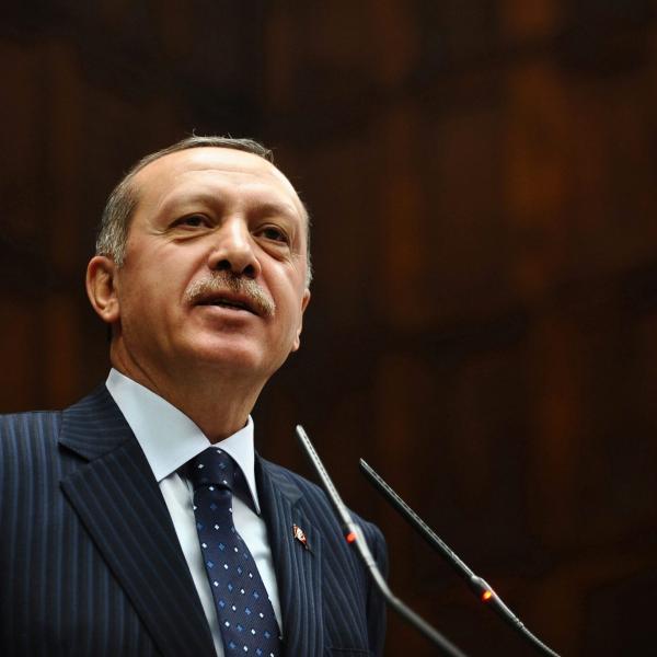 Turchia, il presidente Erdogan apre al leader siriano Assad: “Potrei invitarlo ad Ankara in qualsiasi momento”