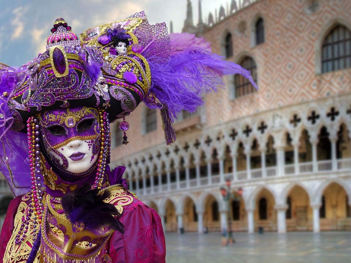 Carnevale 2023 tra Venezia, Viareggio e Milano: quando si festeggia…