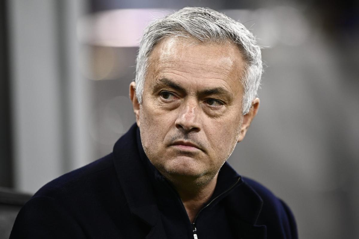 Roma-Verona, Mourinho non parla. Volpato e Bove: “Che emozione per i gol”