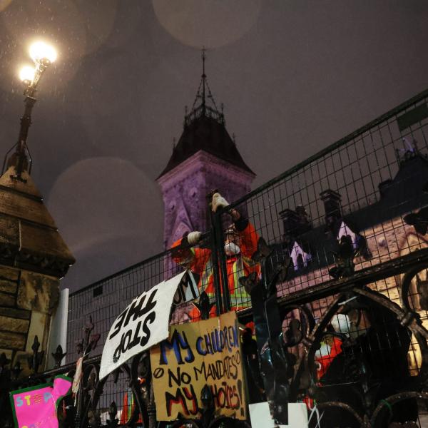 Covid: Canada, ultimatum polizia a manifestanti a Ottawa