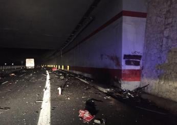 Val Seriana, schianto in galleria fra un tir e due auto: chiusa la …