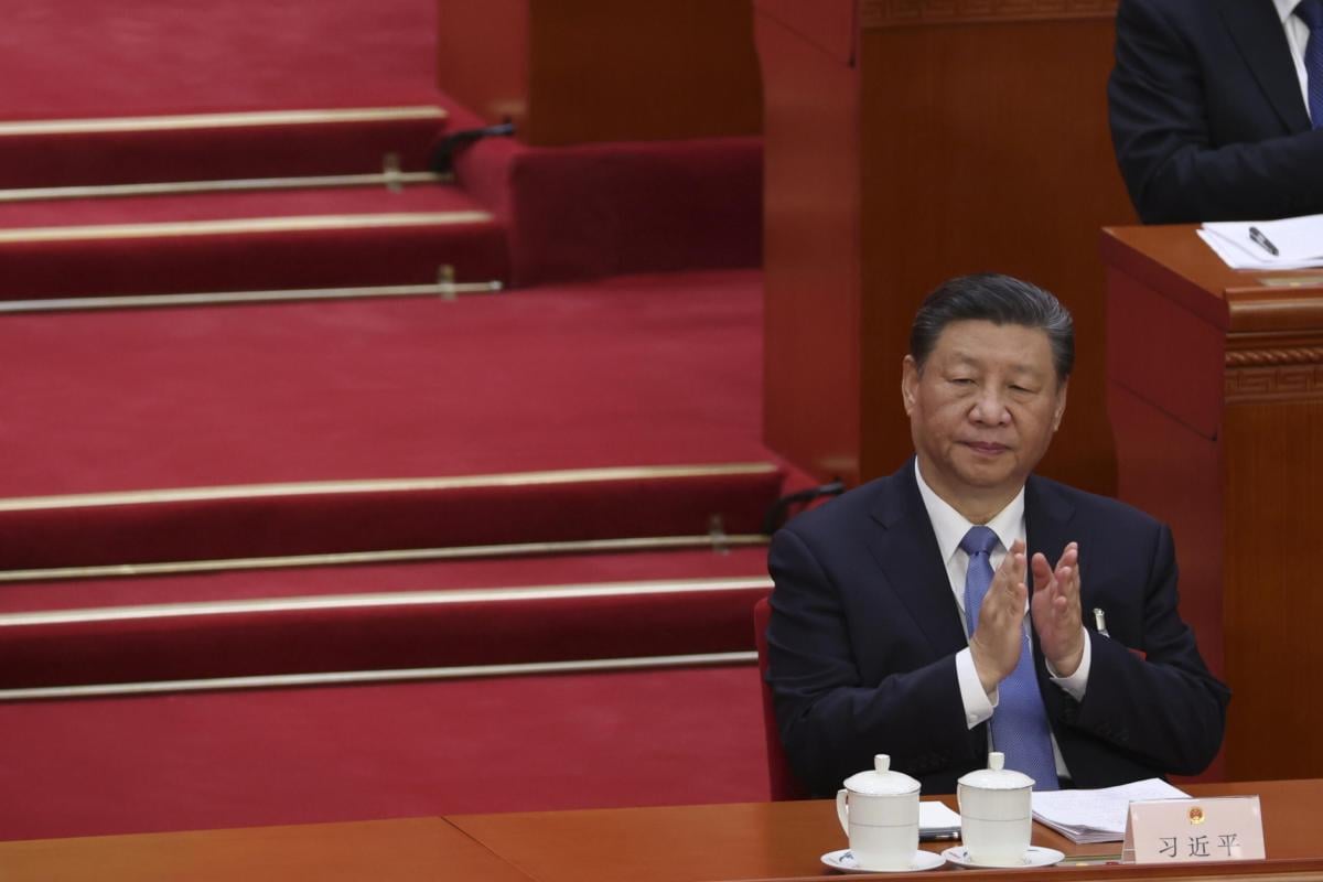 Xi Jinping in Francia, il presidente cinese arriva per il primo tour europeo dal 2019