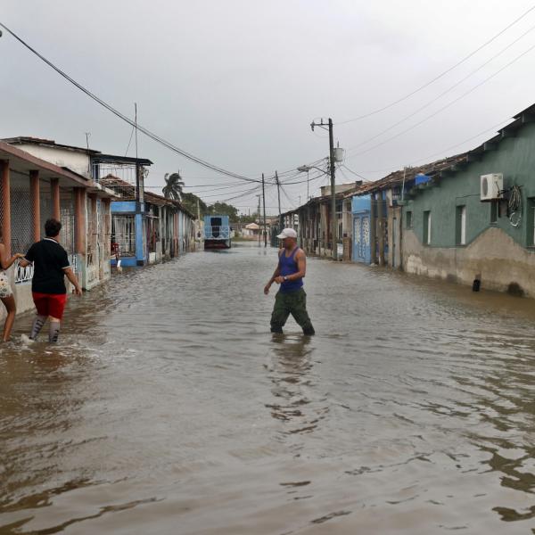 Cuba, l’isola si prepara al passaggio dell’uragano Oscar | VIDEO