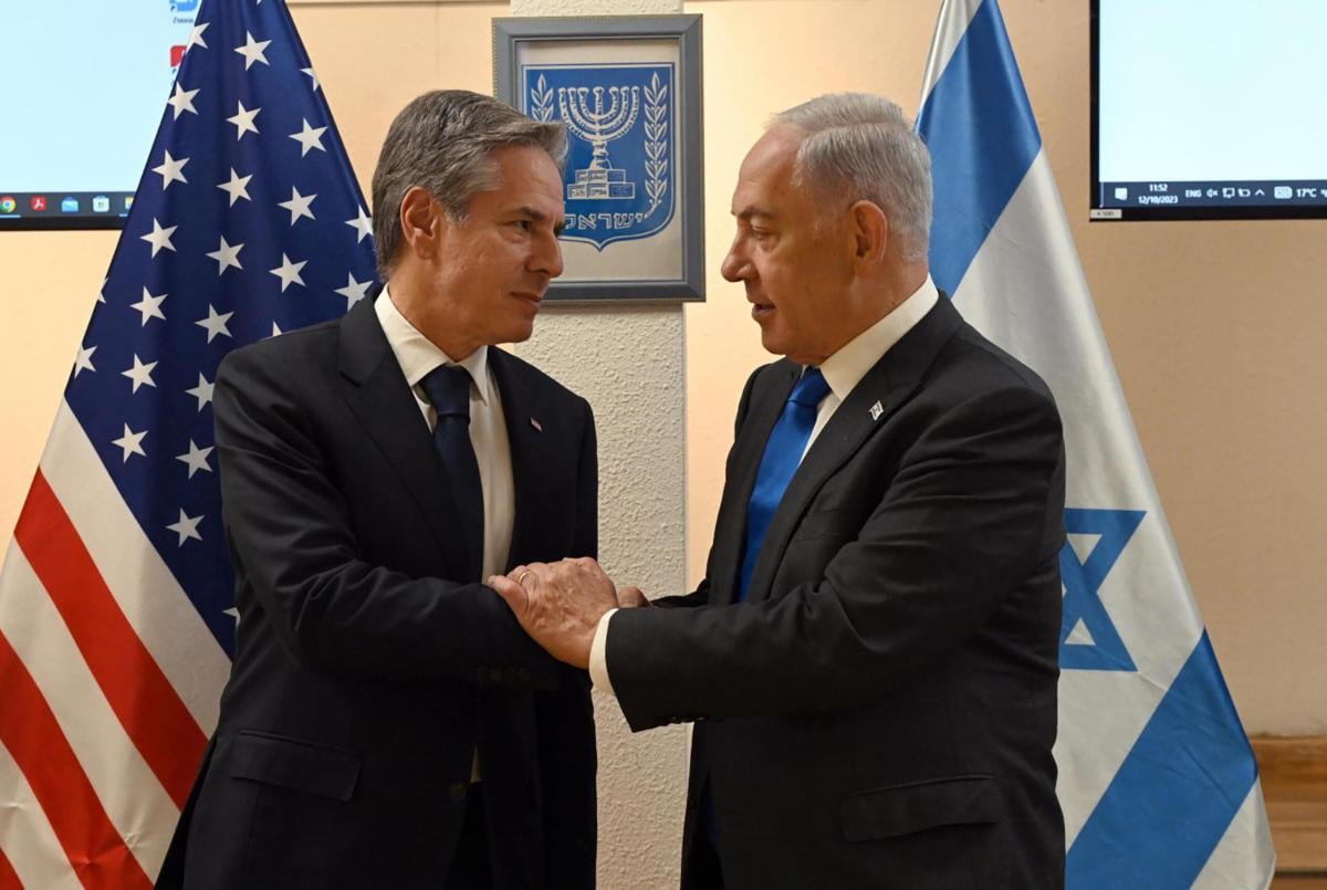 Israele, Blinken incontra Netanyahu a Tel Aviv: “Non vi abbandoneremo”