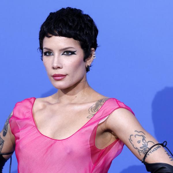 Halsey ha la leucemia! Annuncio shock sui social della stessa cantante che lancia anche il nuovo singolo “The End”