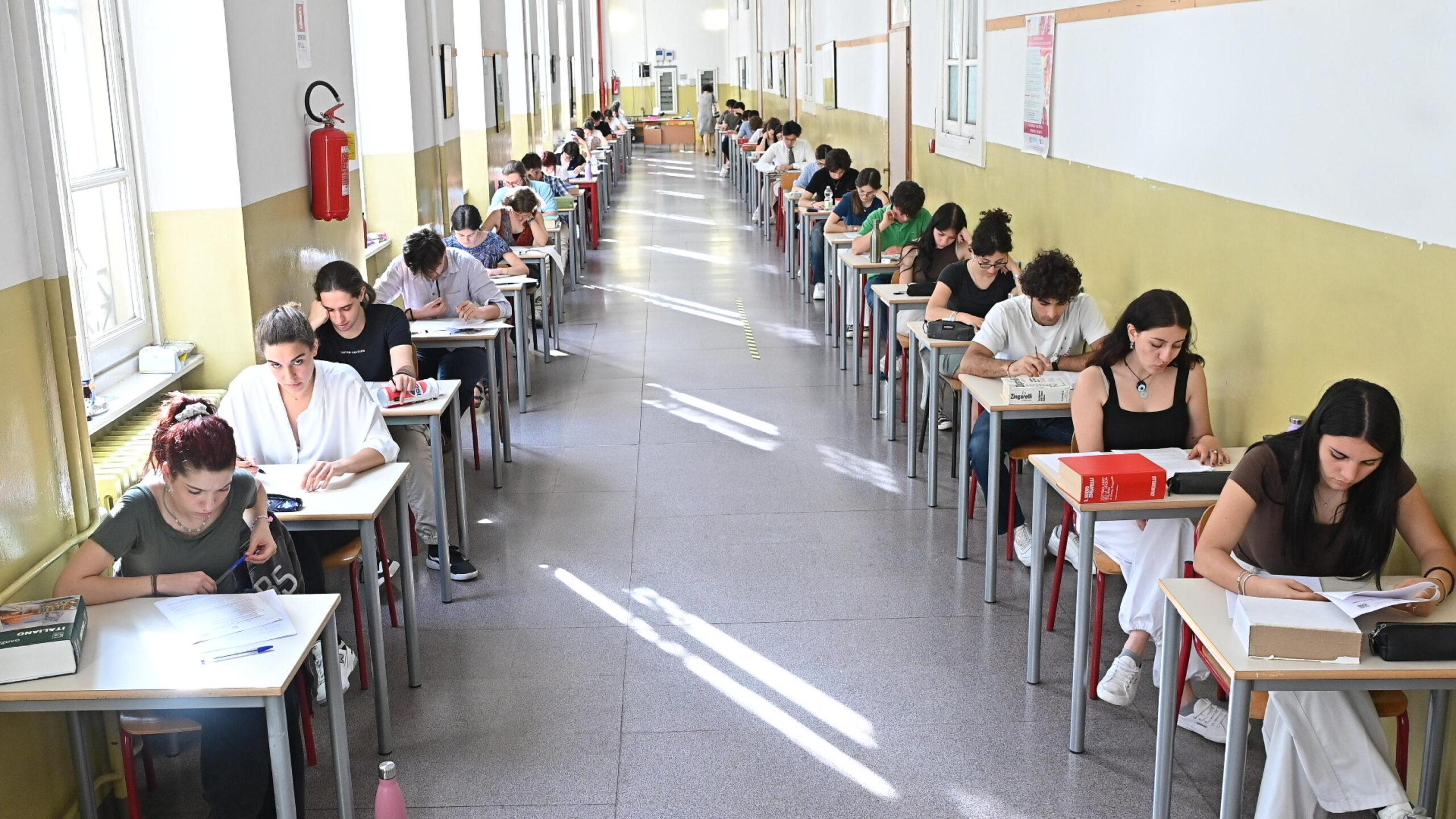 Maturità 2023, Alessandro Giuliani: “Crisi d’astinenza da smartphone, oggi, per sei ore”