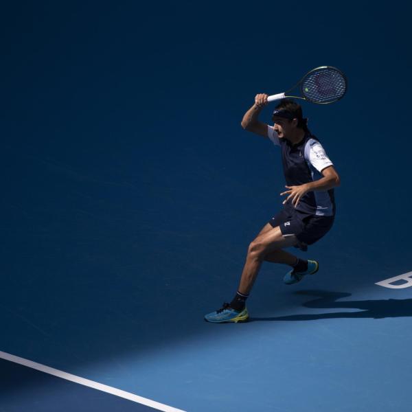 Masters 1000 Shanghai, Sonego rimonta Tiafoe e vola al terzo turno