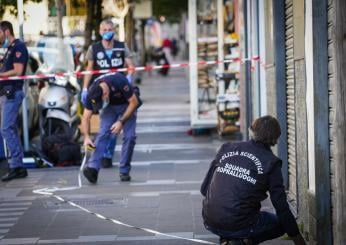 Napoli, sparatoria in corso Lucci ieri sera: esplosi 80 proiettili, tre feriti