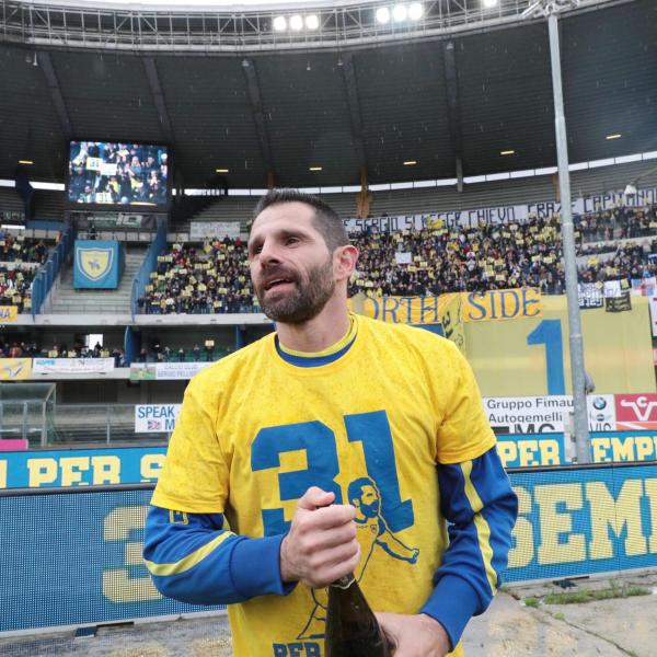 Chievo Verona, Sergio Pellissier vince l’asta per il marchio del club: l’ex attaccante vince il confronto con Zaffani