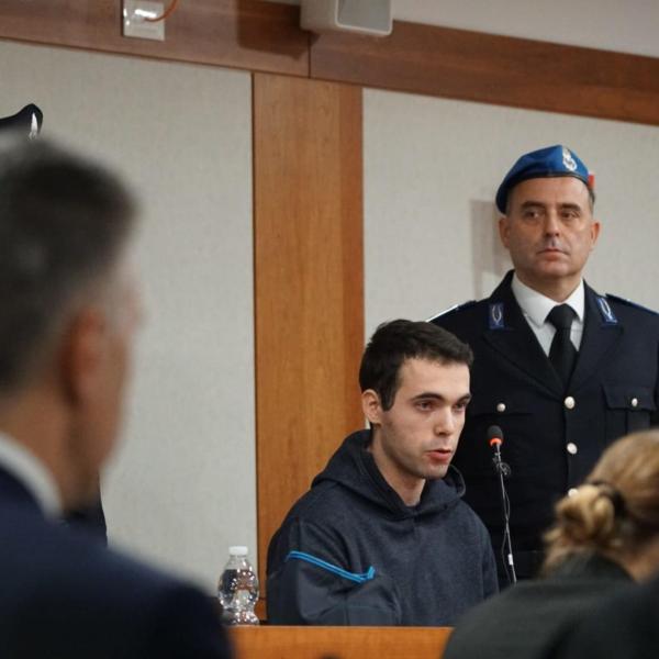 Filippo Turetta, in aula per l’interrogatorio sull’omicidio di Giulia Cecchettin, ammette: “Pensavo da giorni di rapirla e toglierle la vita”