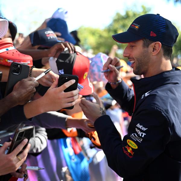 Formula 1, Ricciardo potrebbe sostituire De Vries in Alpha Tauri