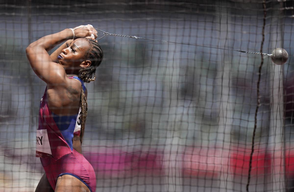 Atletica, Gwen Berry squalificata per 16 mesi causa doping! Salterà…