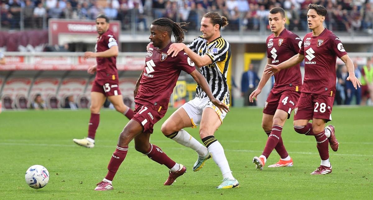 Torino-Juventus, Fusi: “Un pari che va bene a entrambe ma serve a poco. Mi aspettavo di più, nessuno la voleva vincere”