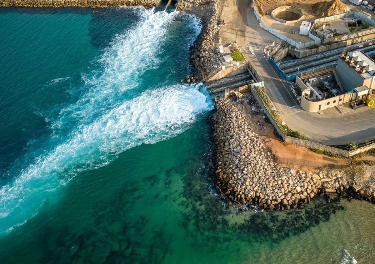 Come desalinizzare l’acqua di mare sull’isola d’Elba? Una nuova tecnologia per ridurre la siccità