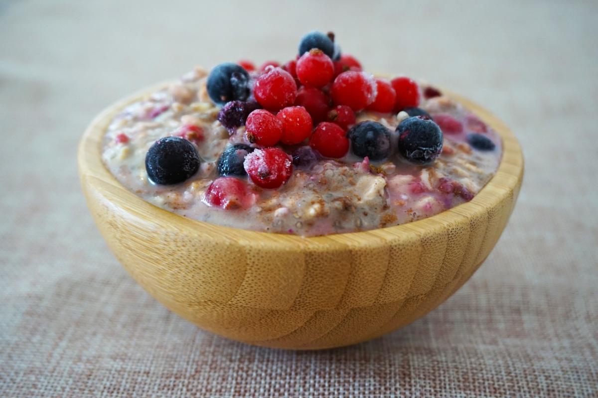 Leggero, gustoso e nutriente: ecco come fare il porridge