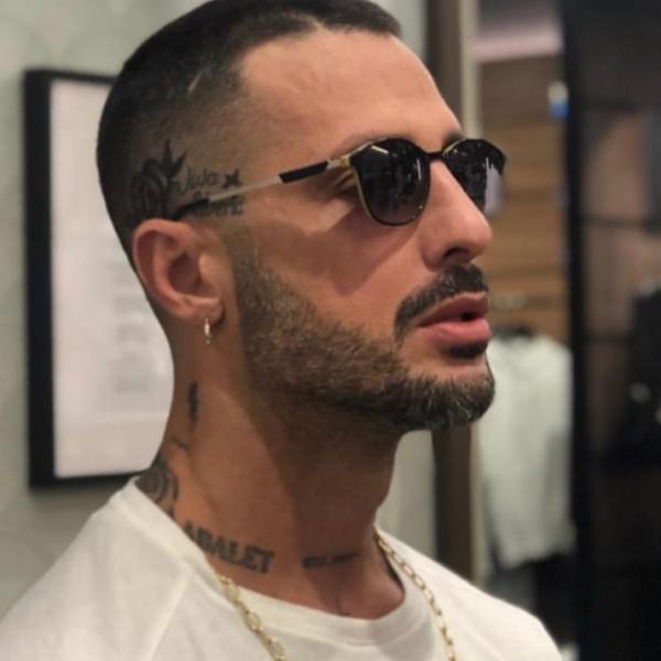 Fabrizio Corona posta foto di Flavia Vento e Alessio Lapadula: “Settimana prossima la verità”