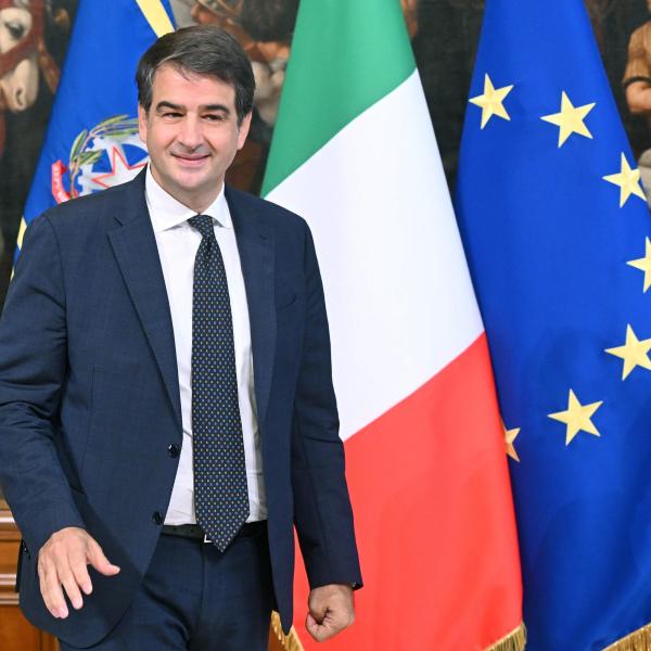 Governo, Fitto ribadisce la necessità di rivedere PNRR: “Serve confronto”