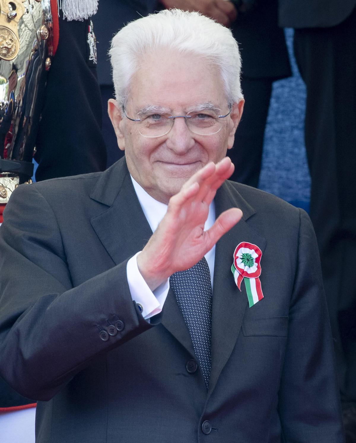 Arma dei Carabinieri compie 209 anni. Mattarella: “Riferimento per …