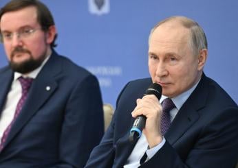 Russia, Putin sull’Ucraina: “La loro controffensiva è fallita, non ci ritireremo dal Donbass”