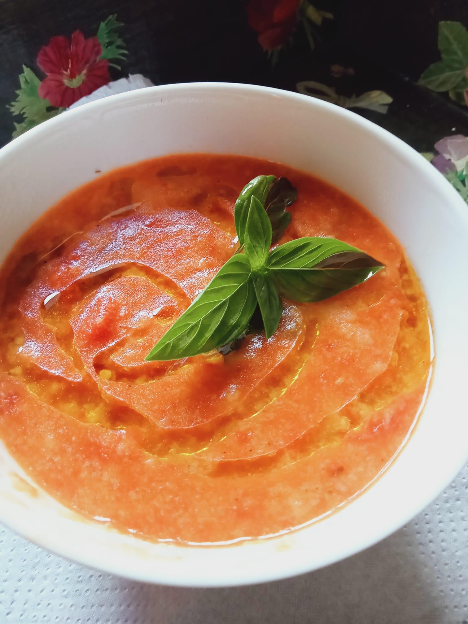 La pappa al pomodoro: la storia e la ricetta