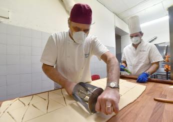 Cammelli di pasta sfoglia, il dolce tipico dell’Epifania