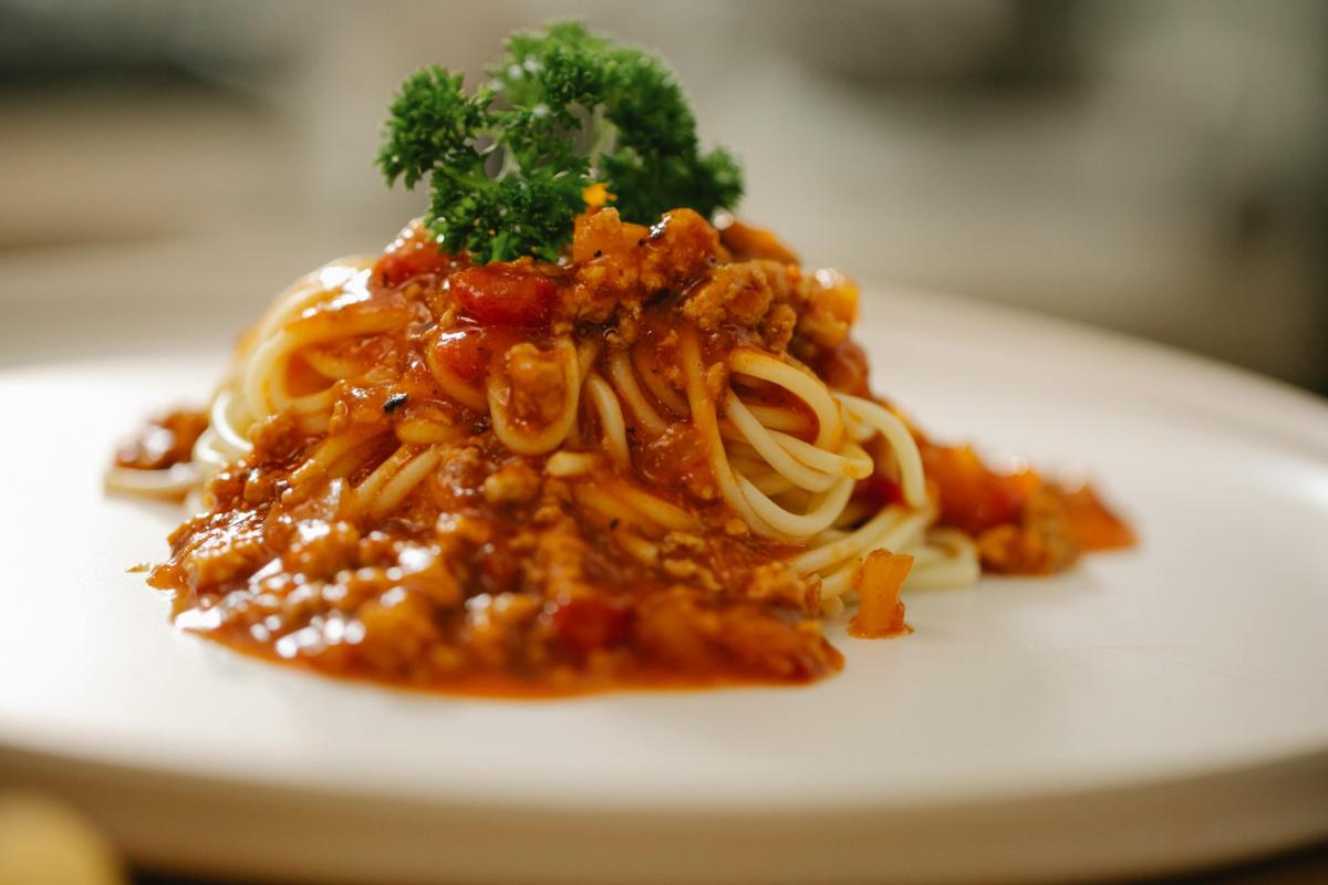 Come realizzare una ricetta di mare? Prova il ragù di cernia