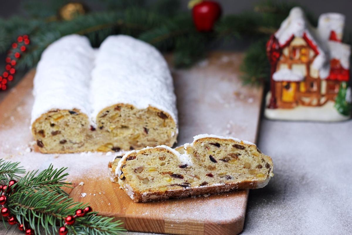 Come fare lo Stollen, il dolce natalizio tedesco per eccellenza