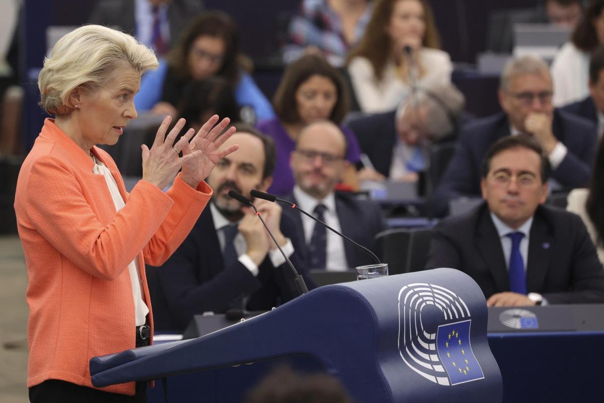 Strasburgo, Von der Leyen: “Draghi scriverà un report sul futuro eu…