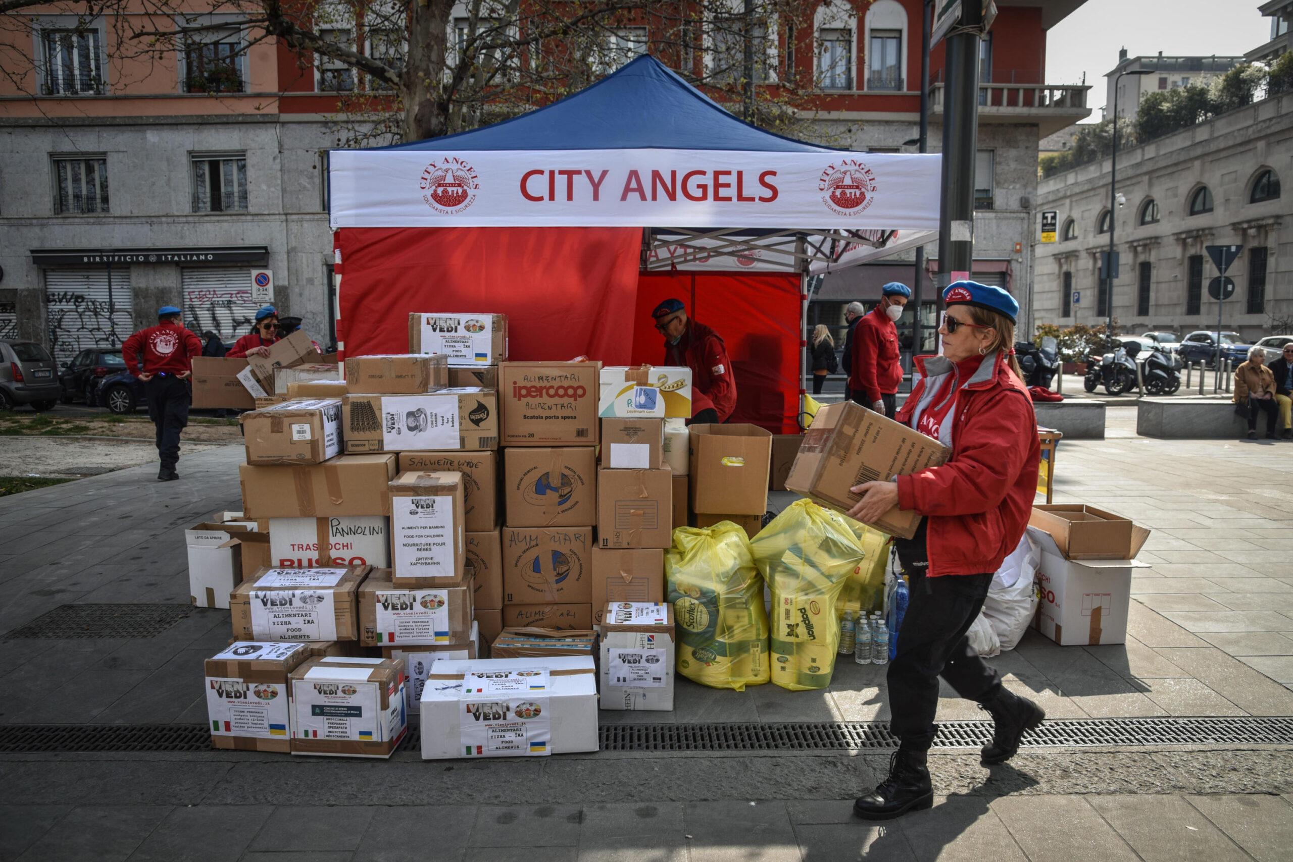 City Angels a Milano, chi sono, cosa fanno e qual è la situazione sulla sicurezza in città. Il fondatore Furlan: “Babygang pericolose, immigrati non integrati stuprano e delinquono” | ESCLUSIVA