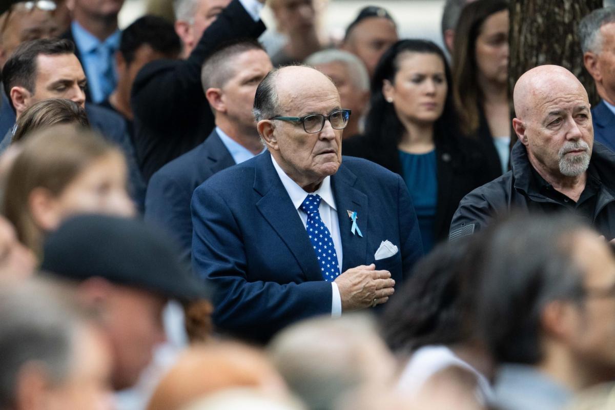 Rudy Giuliani, ex sindaco di New York accusato di molestie sessuali…