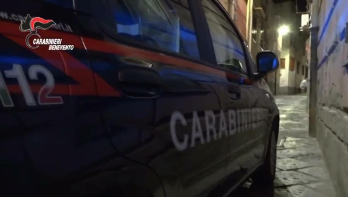 Napoli, colpo alla camorra: 16 arresti per traffico di droga