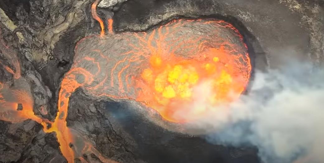 Campi Flegrei e Vesuvio sono la stessa cosa? Ecco le differenze tra i due vulcani