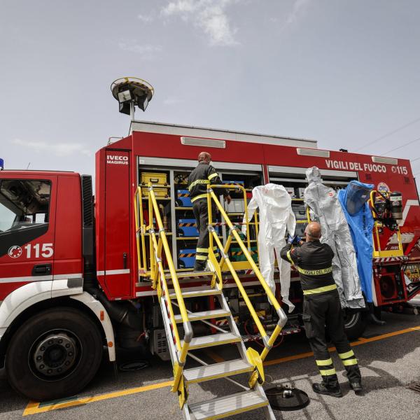 Incendio al centro commerciale Città Fiera di Martignacco (Ud):  fiamme da un negozio al primo piano