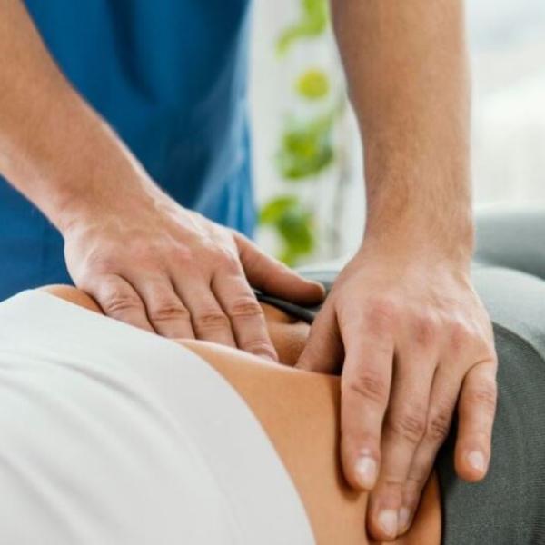 Cos’è la chiropratica, quali problemi può risolvere, qual è la differenza con la fisioterapia e l’osteopatia