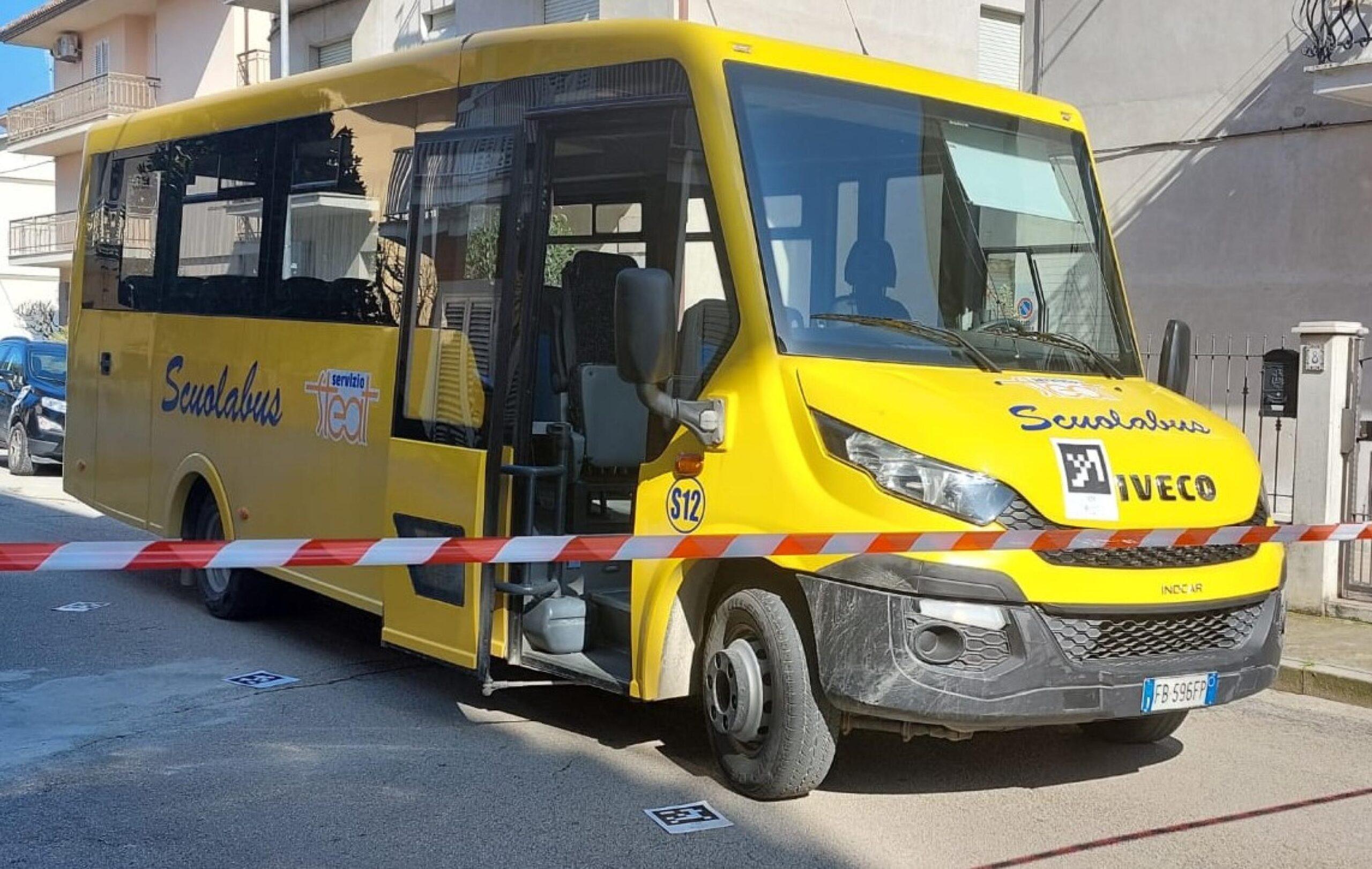 Teramo, bambino di 3 anni dimenticato sullo scuolabus: disidratato ma sta bene