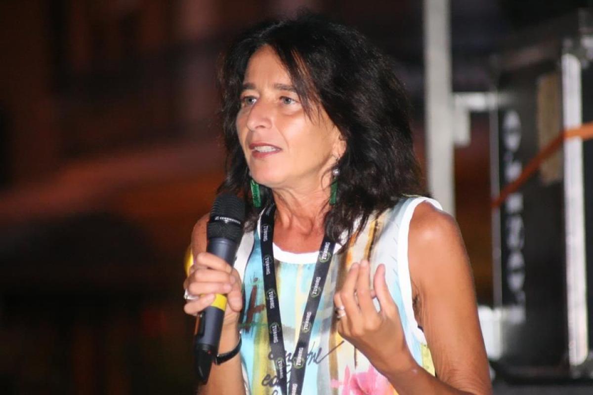 Paola Farinetti porta a Roma la sua normale esistenza in libro