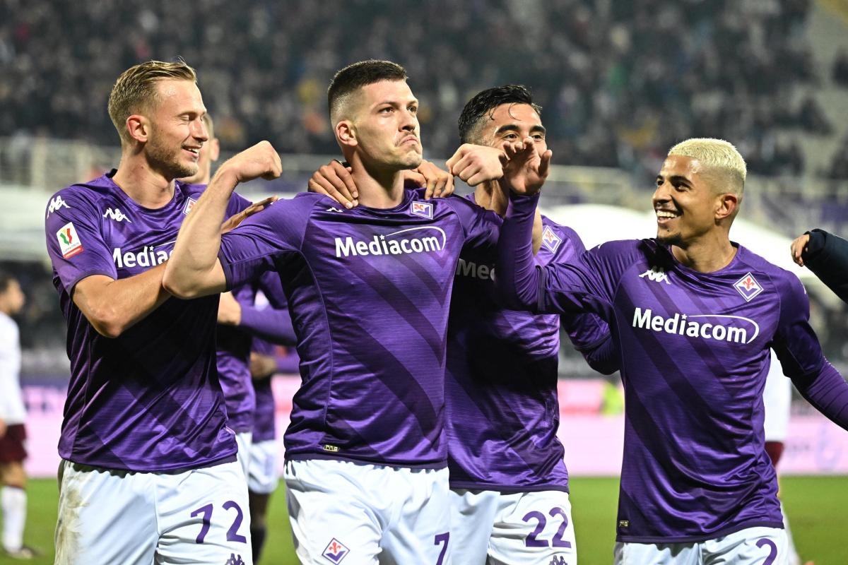 Fiorentina-Torino 2-1, Jovic e Ikone portano i viola in semifinale