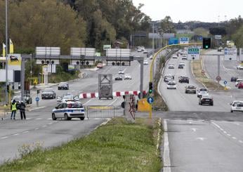 Roma, due pedoni investiti e uccisi in via Colombo: la dinamica dell’incidente