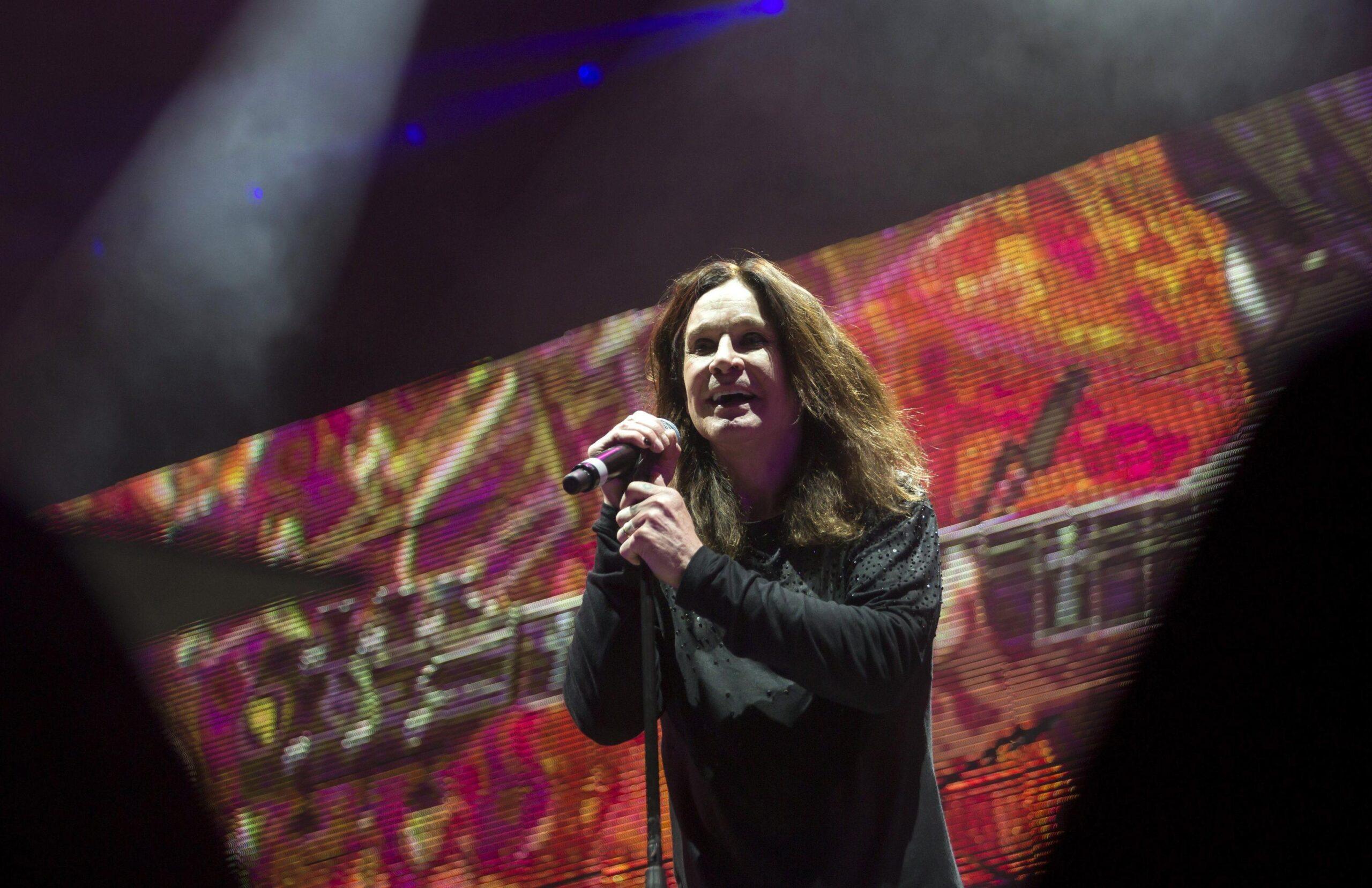 Come sta Ozzy Osburne, che malattia ha il cantante?