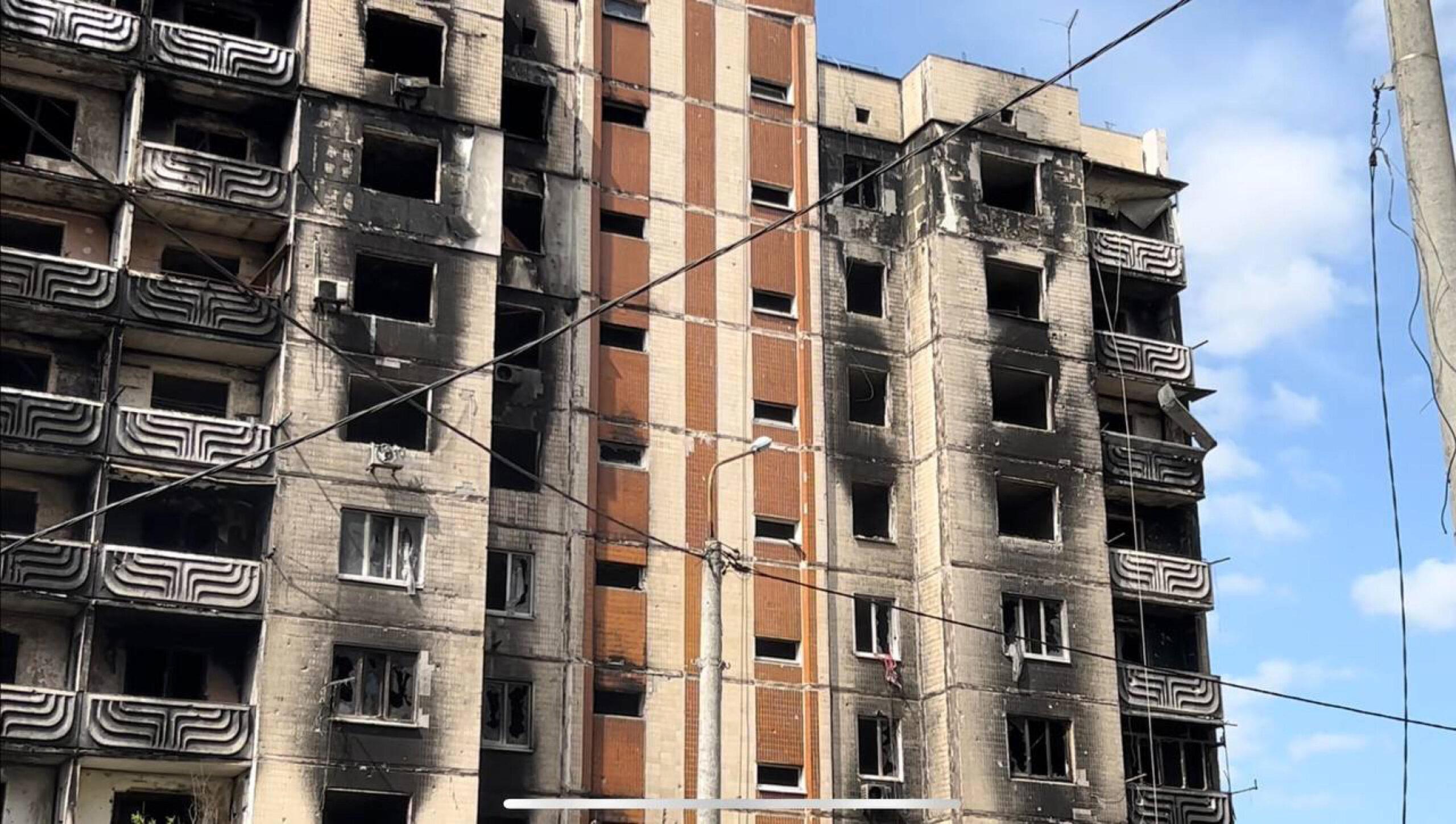 Ucraina, missili russi su Leopoli: 4 morti. Zelensky: “Ci saranno conseguenze”