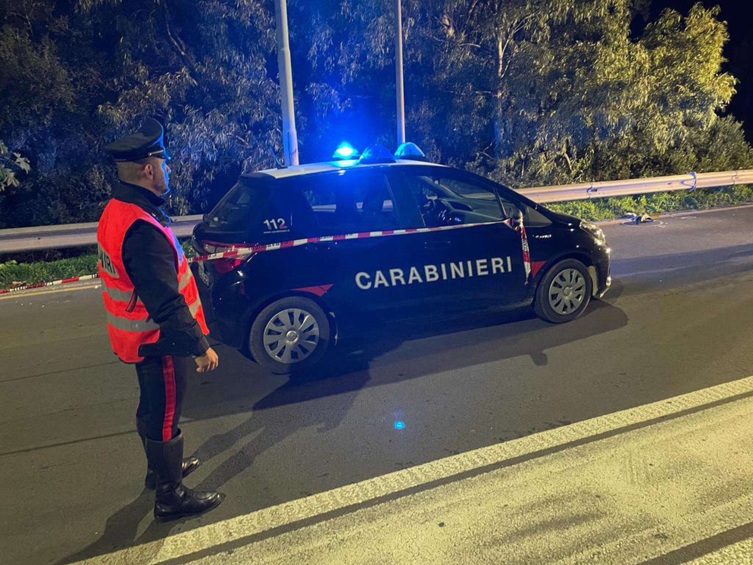 Giallo a Messina, ragazzo di 28 anni trovato morto all’interno di un’auto: i familiari ne avevano denunciato la scomparsa