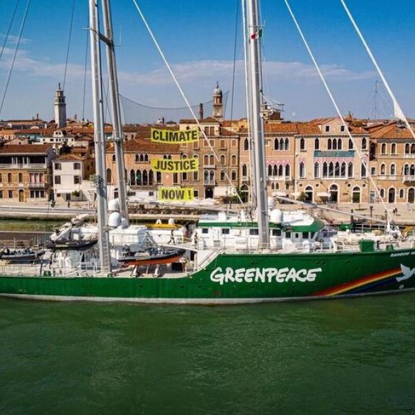 Greenpeace: Venezia “calda” da un punto di vista climatico e ambientale