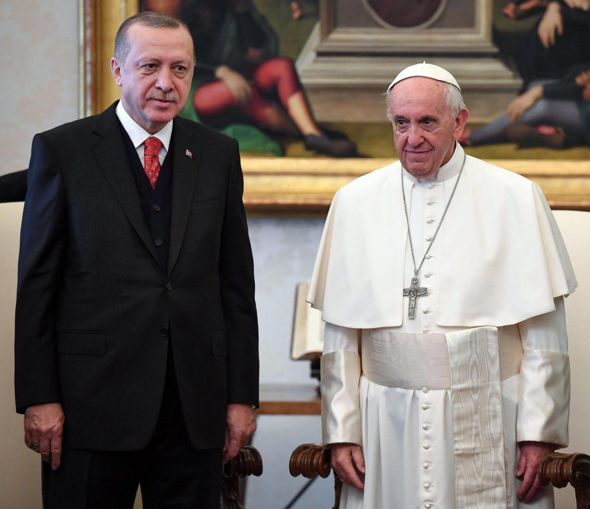 Guerra Medio Oriente, Erdogan chiama Papa Francesco e chiede il suo…